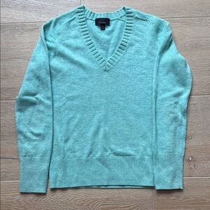 J. Crew Green V-Neck Sweater Wool Cashmere blend